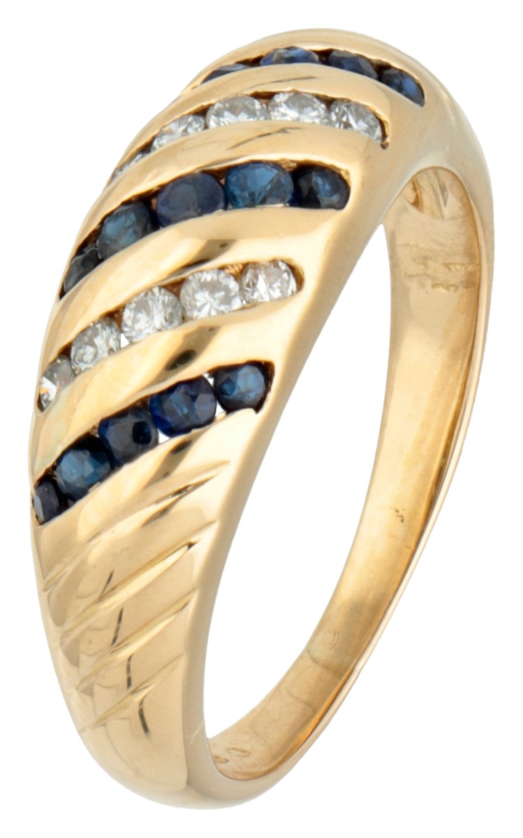 18K Geelgouden ring bezet met diamant en saffier.