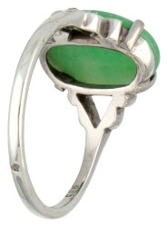 Zilveren ring met jadeiet.