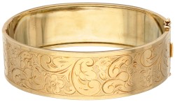 14K Geelgouden vintage bangle armband met sierlijke florale details.