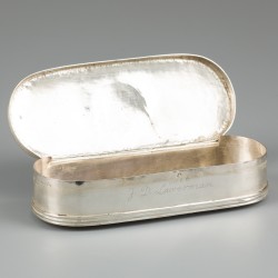 Tabaksdoos, Klaas & Djurre Djurrema, Dokkum (Friesland) 1826, zilver.
