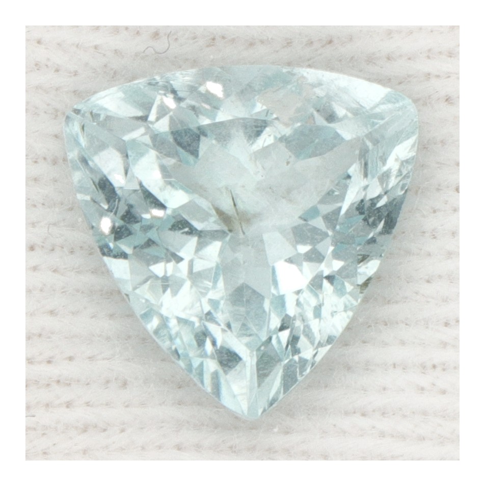 Gecertificeerde natuurlijke lichtblauwe trilliant cut aquamarijn 2.79 ct.