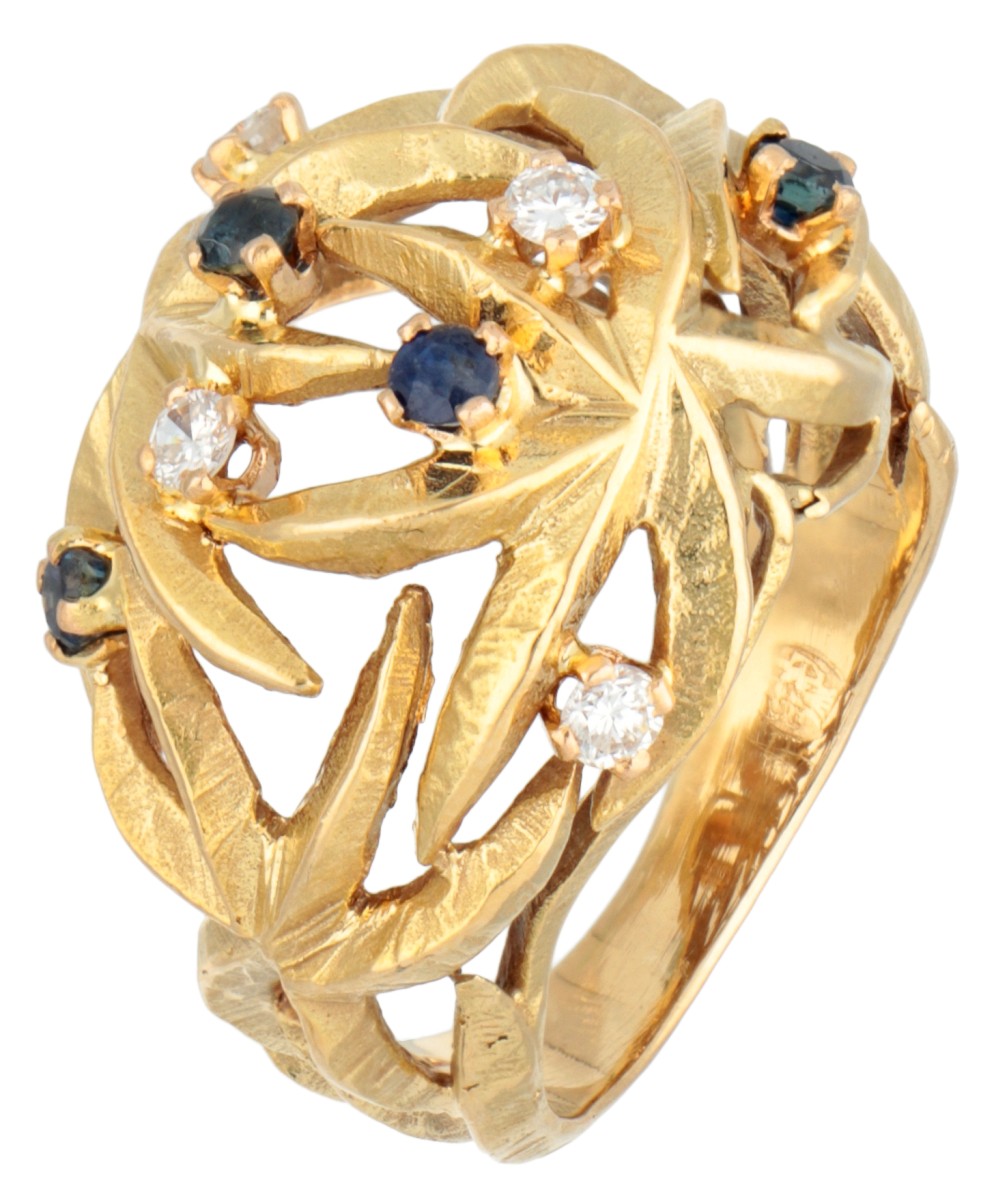 18K Geelgouden dome ring bezet met diamant en saffier.