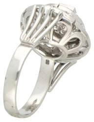 18K Witgouden en platina cluster ring bezet met ca. 1.05 ct. diamant.