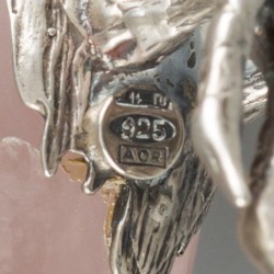 Miniatuur papegaai en toekan met agaat en zilver.