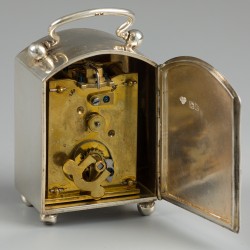 Bureauklokje zilver.