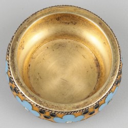 Zoutvat / zoutkelder met emaille inlegwerk, zilver.