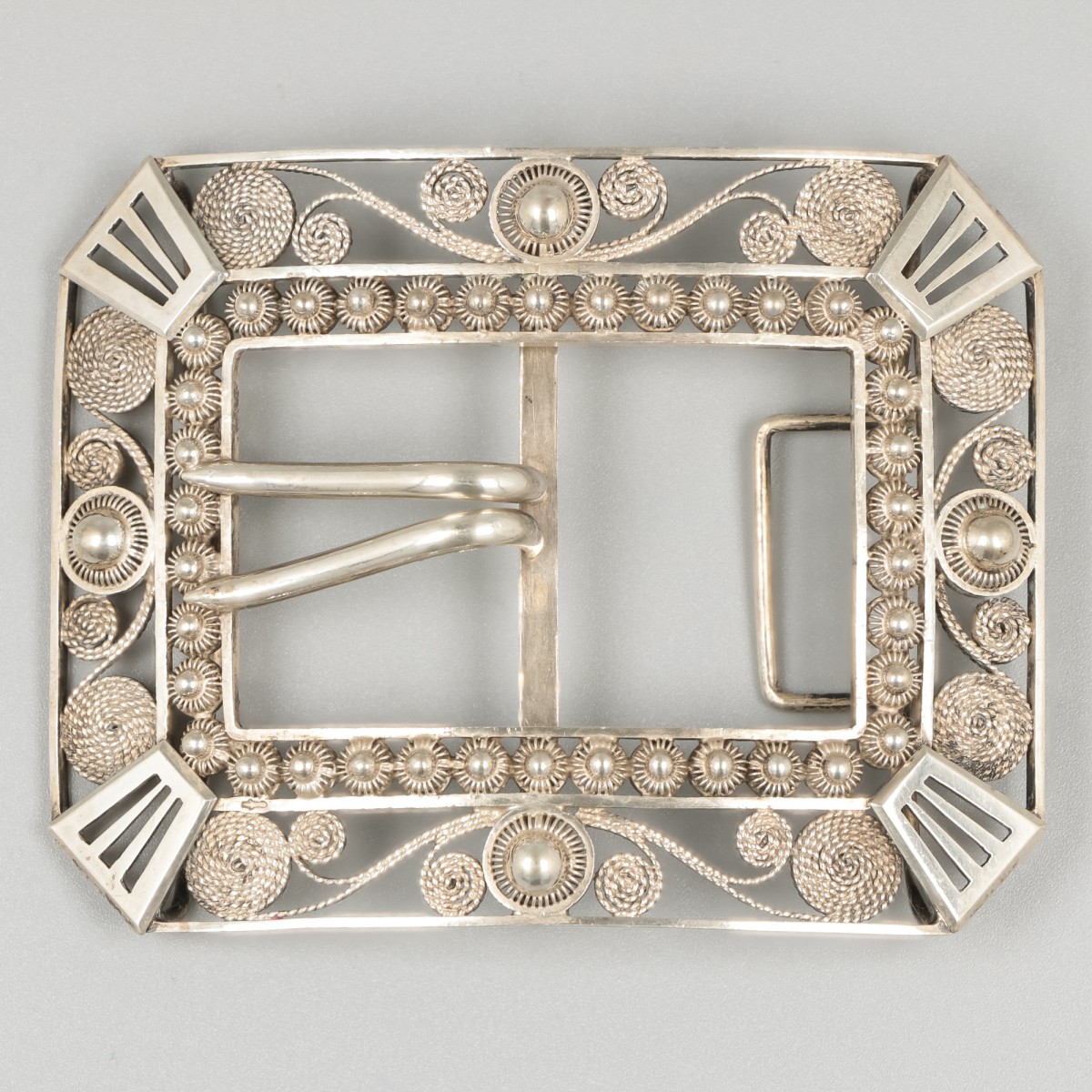 Gesp zilver.