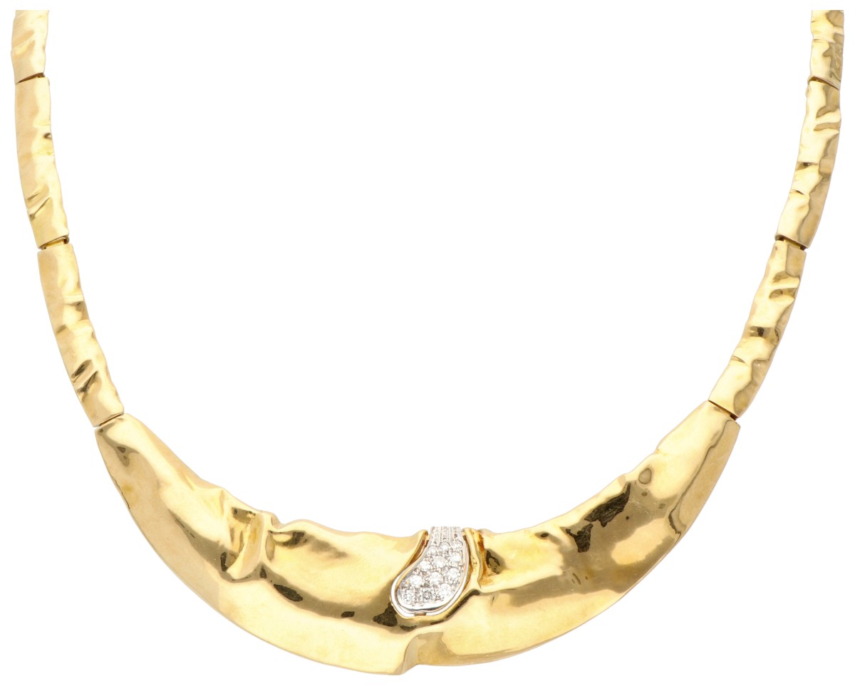 18K Geelgouden choker bezet met ca. 0.12 ct. diamant.