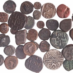 South east Asia/India. Lot (39) Bronze and Silver coins.