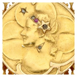 18K Geelgouden Art Nouveau broche / hanger van een vrouwenprofiel met bandeau.