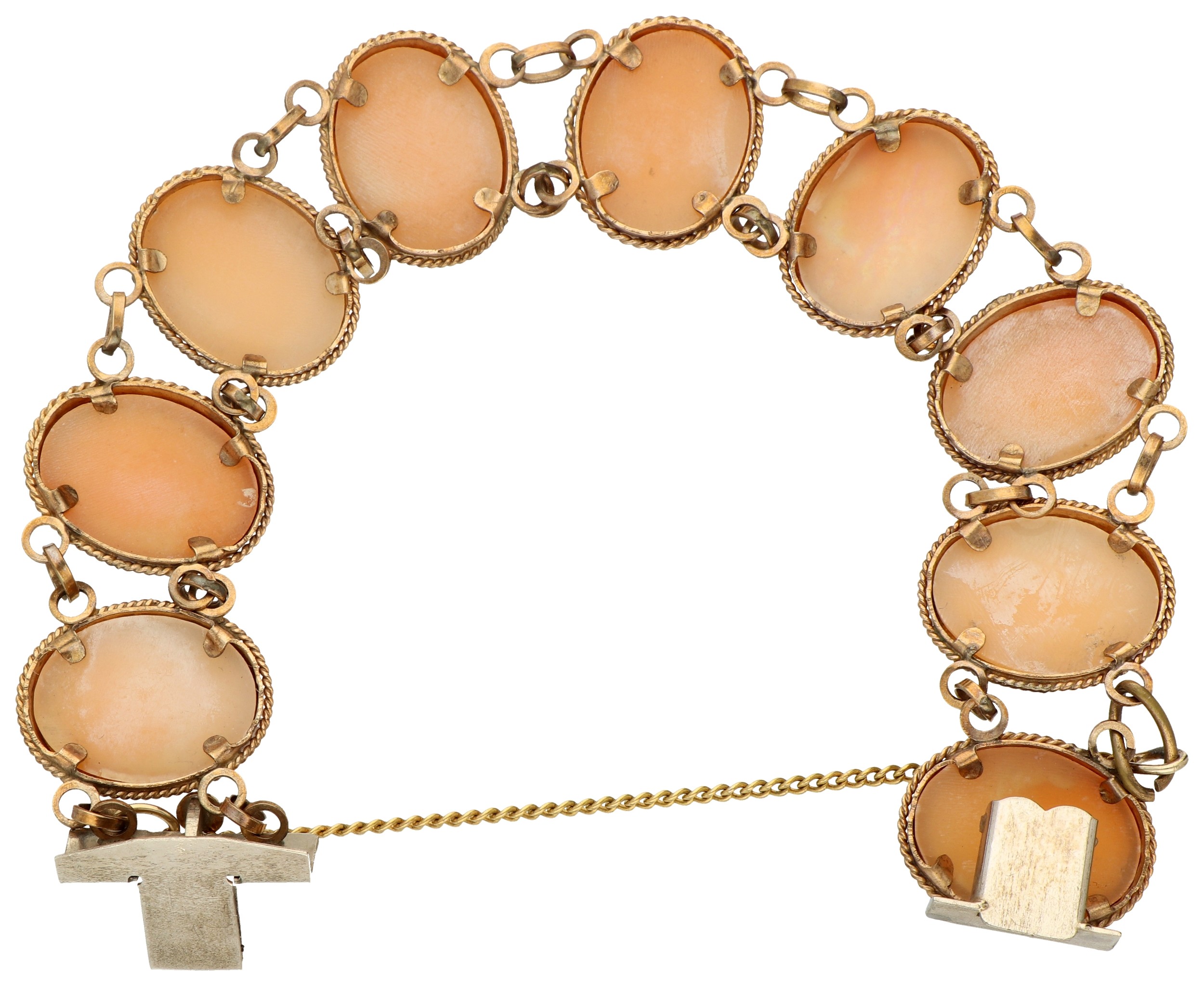 No reserve - BWG geelgouden armband met negen schelpcameeën.