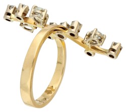 18K Geelgouden design ring met peer en briljant geslepen diamanten ca. 0.60 ct. 