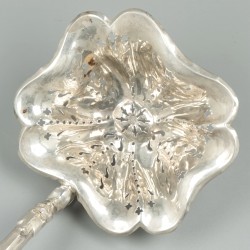 Strooilepel, Oostenrijk - Hongarije ca. 1825, zilver.