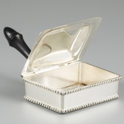 Asbakleger zilver.