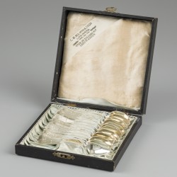 12-delige set thee/koffielepels zilver.
