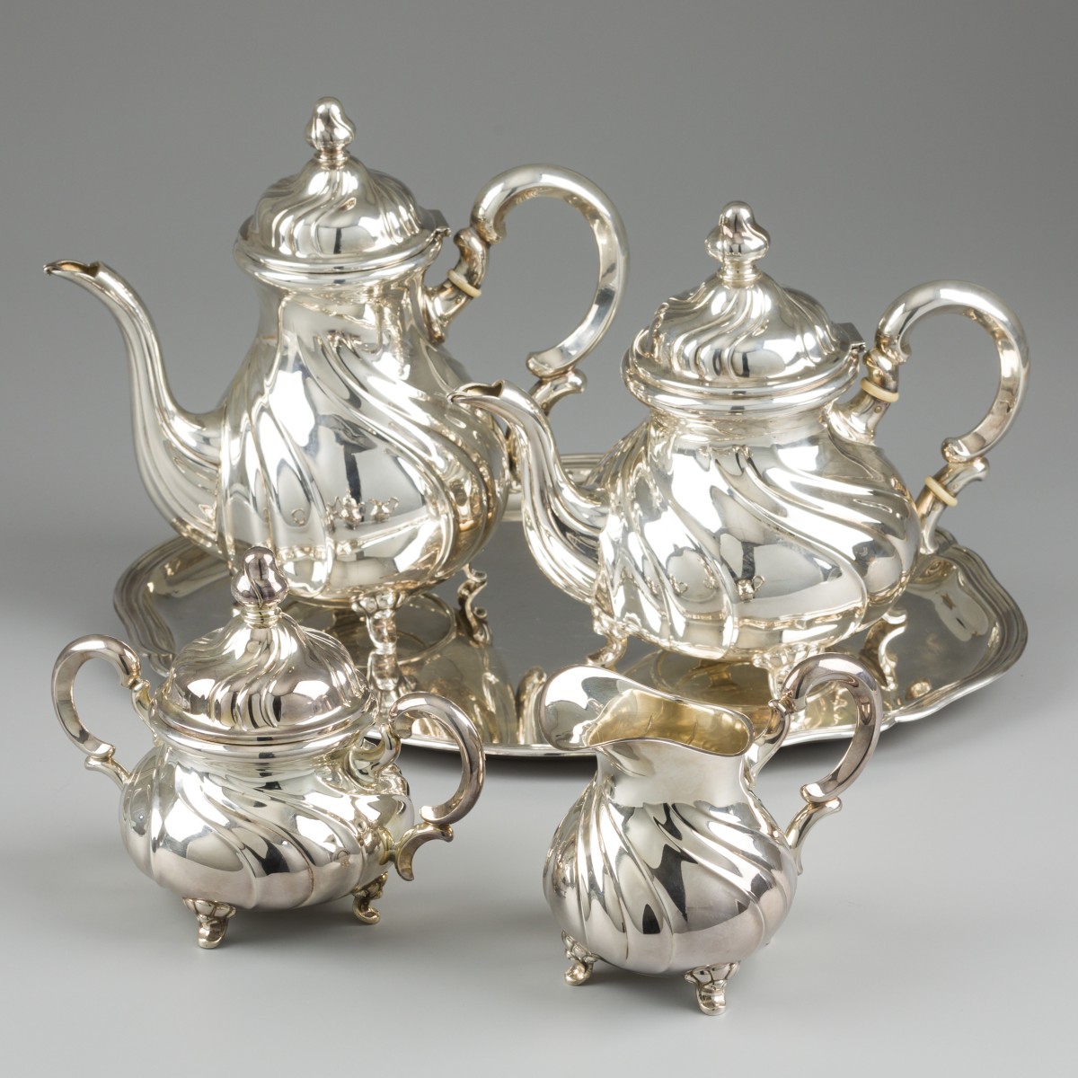 5-delig koffie- & theeservies, zilver.