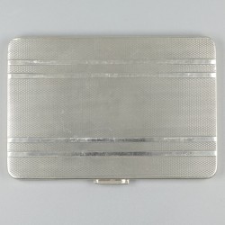 Sigarettenetui zilver.