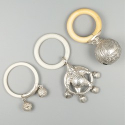 3-delig lot baby rammelaars, zilver.
