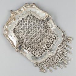Beugelbeursje zilver.