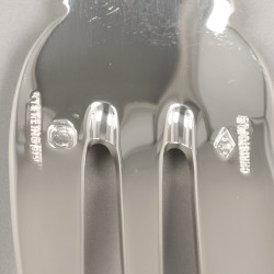 Christofle 3-delig lot vlees-serveervorken, model Commodore, Sterling zilver.