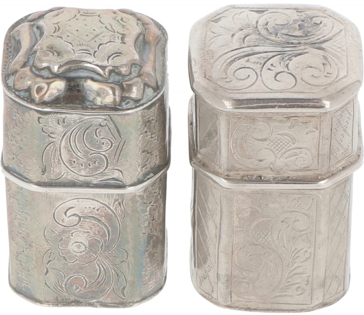 (2) loderein doosjes Zilver.