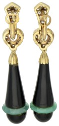 18K Geelgouden Art Deco-stijl oorhangers bezet met ca. 0.86 ct. diamant, een onyx pampel en chrysopraas.