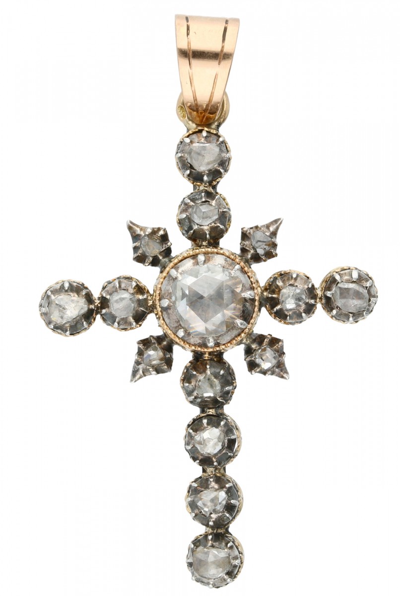 Rosegouden kruisvormige hanger in Georgische stijl, met ca. 0.60 ct. diamant - 14 kt.