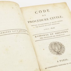 Een lot van (3) boeken over rechtspraak: Code Civil.