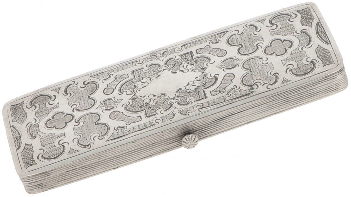 Brillen etui zilver.