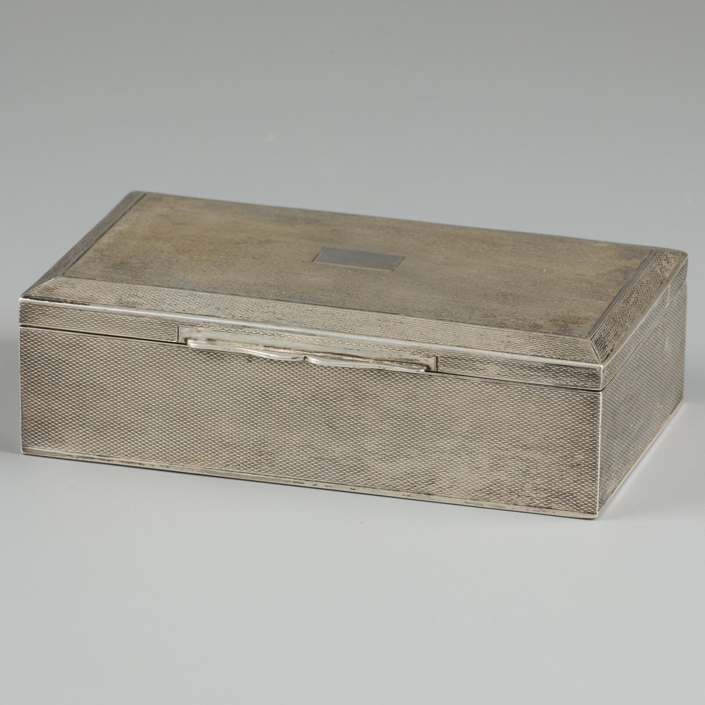 Sigarenkist zilver.