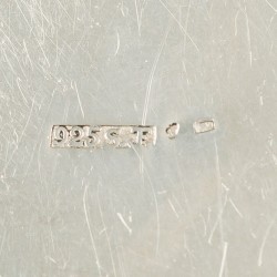 Kaptafeldoos zilver.