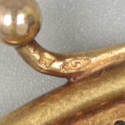 Beugelbeursje goud.