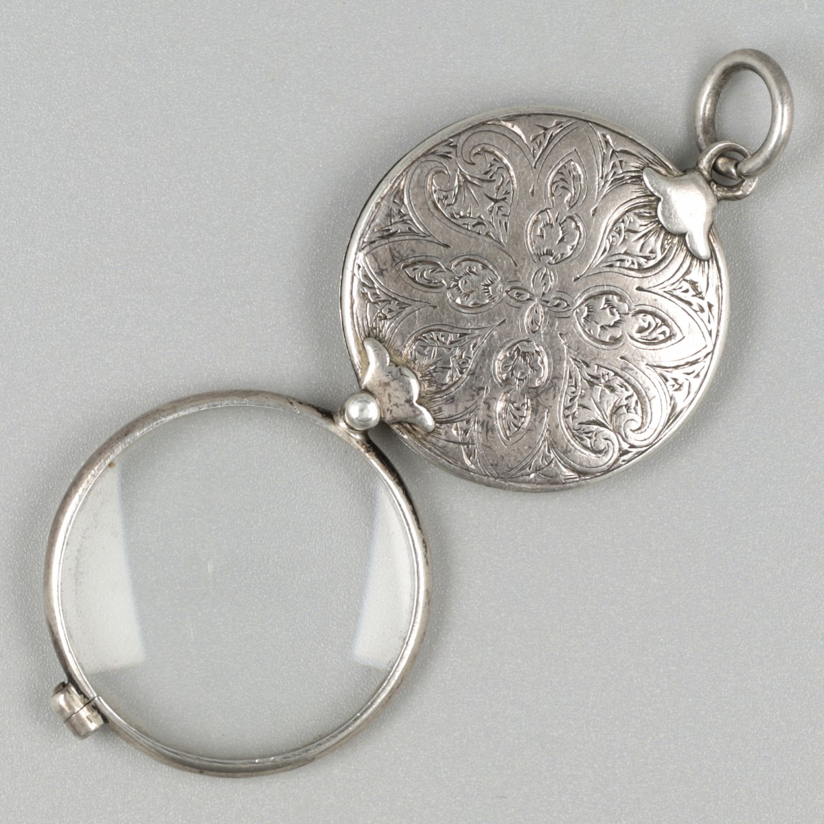 Chatelaine loep zilver.