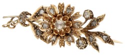 14K Geelgouden antieke florale broche met roos geslepen diamant.