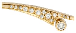 18K Geelgouden asymmetrische bangle armband bezet met ca. 0.32 ct. diamant.