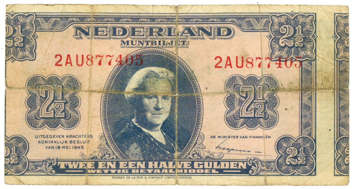 Nederland. 2½ gulden. Misdruk - versnijding. Type 1945. - Fraai.