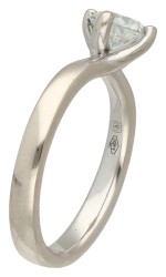 Baunat GIA-gecertificeerde 18K witgouden solitair ring bezet met 0.70 ct. diamant.