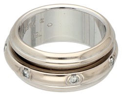 Piaget 18K witgouden 'Possession' ring bezet met ca. 0.21 ct. diamant.