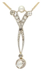 18K Geelgouden Art Nouveau collier met hanger bezet met diamant in platina zettingen.