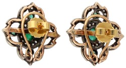 Antieke gouden / zilveren oorstekers met smaragd en roos geslepen diamant.