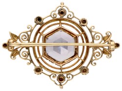 BWG geelgouden antieke broche bezet met ca. 6.85 ct. amethist.