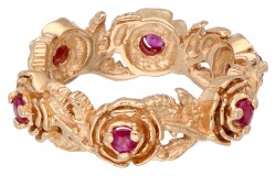 14K Roségouden ring met bloemenpatroon bezet met ca. 0.30 ct. natuurlijk robijn.