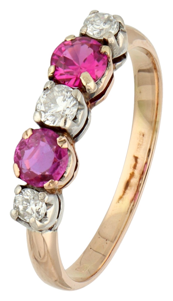 14K Roségouden vijf-steens ring bezet met diamant en synthetische robijn.