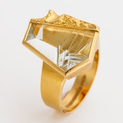 Björn Weckström & Bernd Munsteiner 18K geelgouden ring 'Nereia' met aquamarijn.