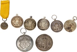 Nederland. 19e en 20 eeuw. Lot (8) Diverse Voor trouwe dienst medailles.