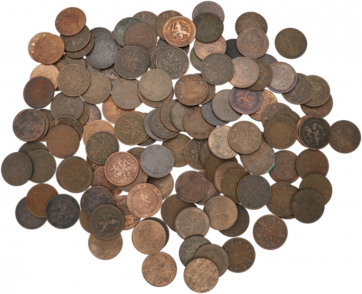 Lot (100) 2½ Cent Wilhelmina diverse jaren. Gemiddeld Zeer fraai.