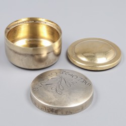 Chrismatorium / zalfdoosje zilver.