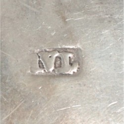Broekstukken / knopen (2), Hendrik van Laar, Rotterdam 1788, zilver.