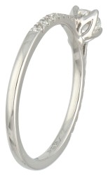 18K Witgouden shoulder ring bezet met ca. 0.40 ct. diamant.