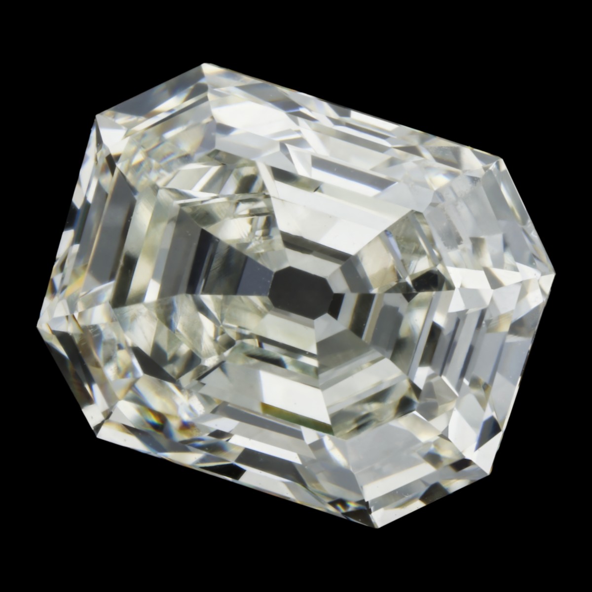 1.52 ct. GIA gecertificeerde natuurlijke diamant.